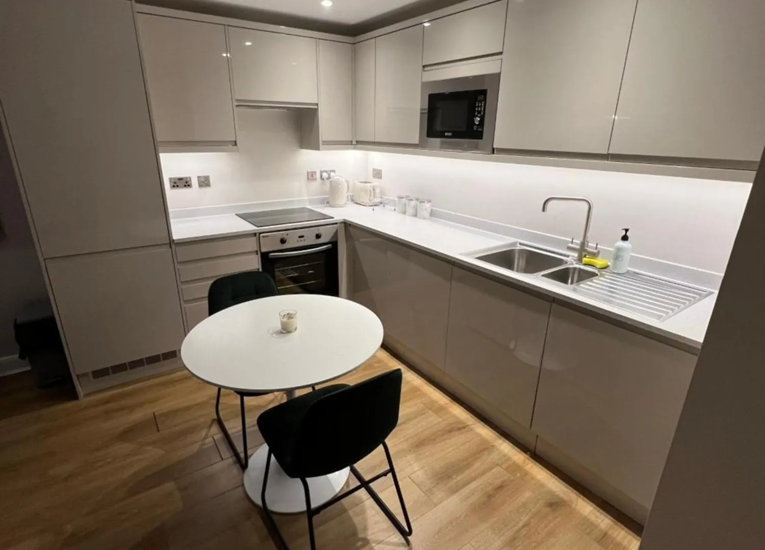 Cozy Intimate Apartment - Leeds 0*, לידס בריטניה